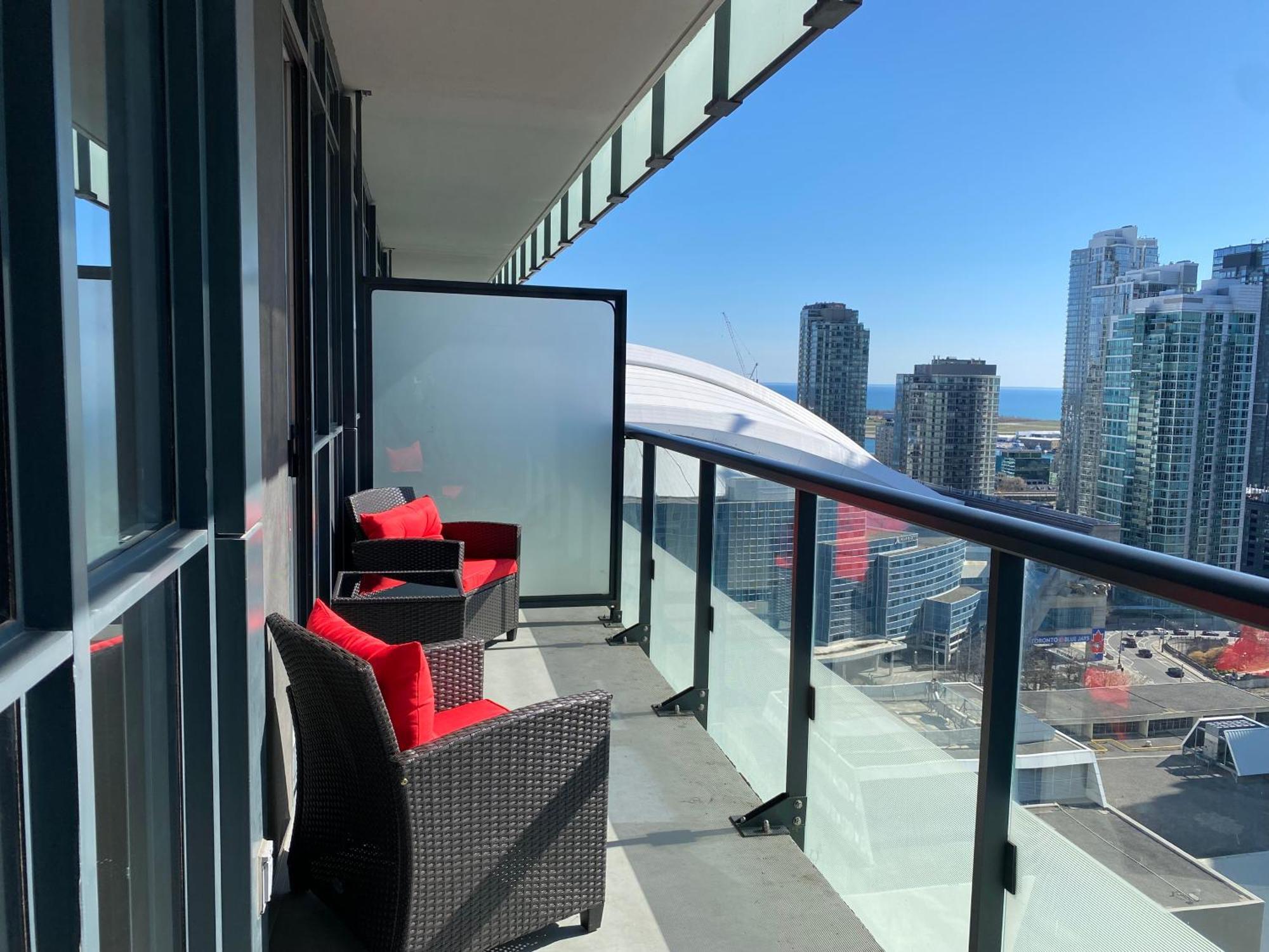 Apartment - Free Parking, Views, Near Cn Tower *